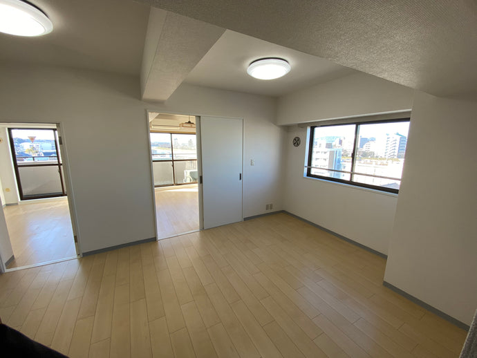 土浦市マンション　クロス、床貼り、建具交換